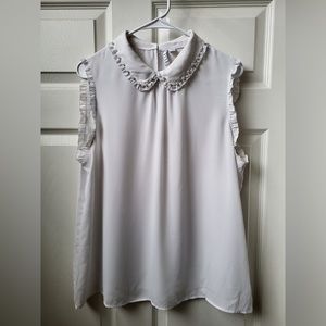 Elle Sleeveless Blouse with Pearl Collar